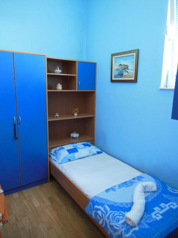 Apartment Petrovic ウルツィニ エクステリア 写真